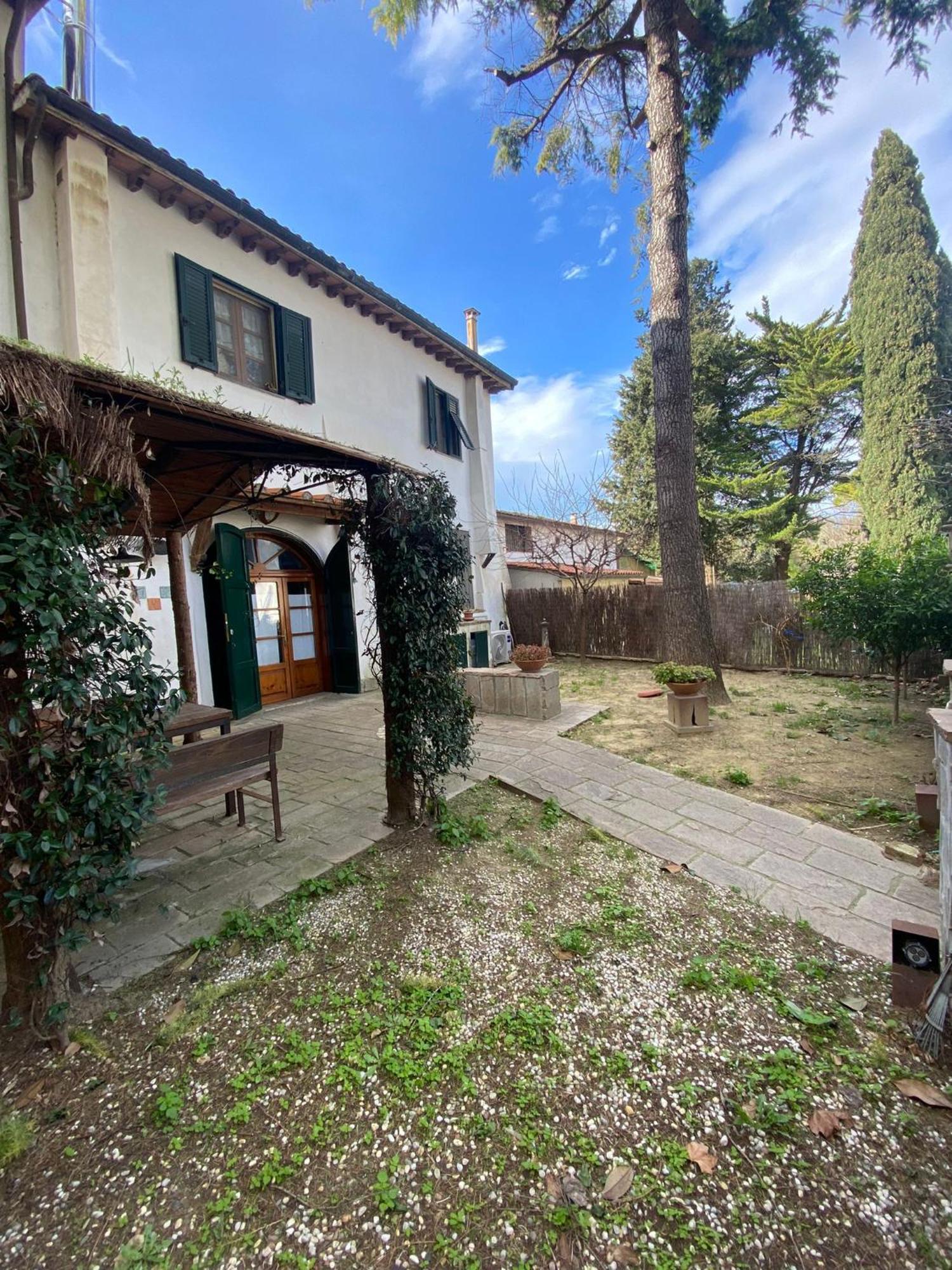 Apartamento La Lanterna Collesalvetti Exterior foto